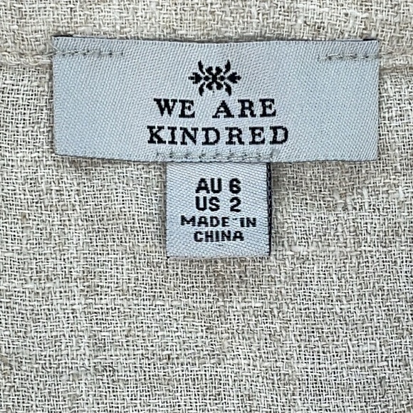 We Are Kindred Linen Blend Embroidered Long Sleeve Top Cream Coastal Boho Sz 2 - Picture 6 of 9